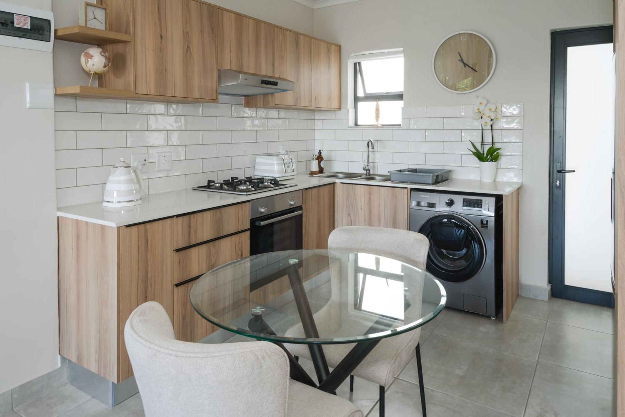 Blouberg Coastal Hideout, Luxury With A Braai And Parking Apartment